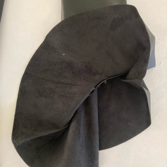 New “Top Shop” Women’s Black Faux Leather Ankle Styled Leggings with Ruffle Hem - Picture 6 of 6